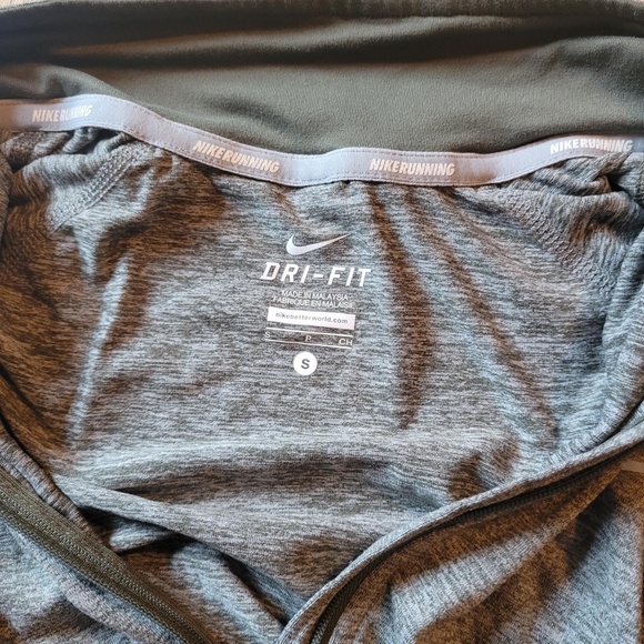 Nike dry fit size small gray - Picture 2 of 2